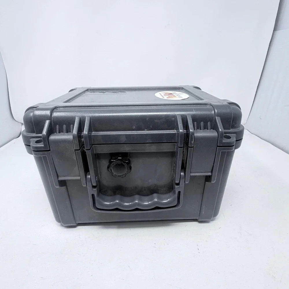 VTG OtterBox Cigar Caddy 5200 Travel Humidor Case Waterproof Crushproof Black